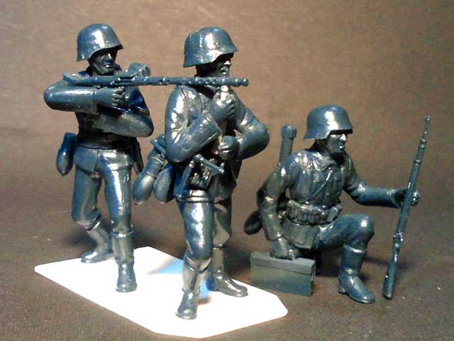 photo_heller italeri zvezda german machine gun crew